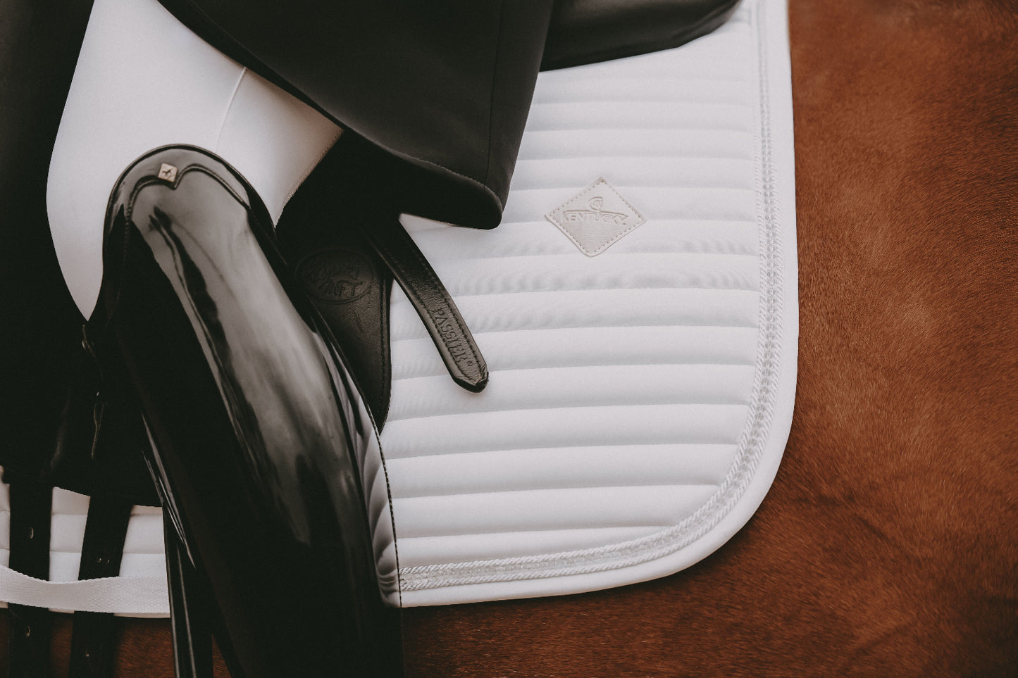 Kentucky Horsewear Zadeldekje Pearls Dressuur