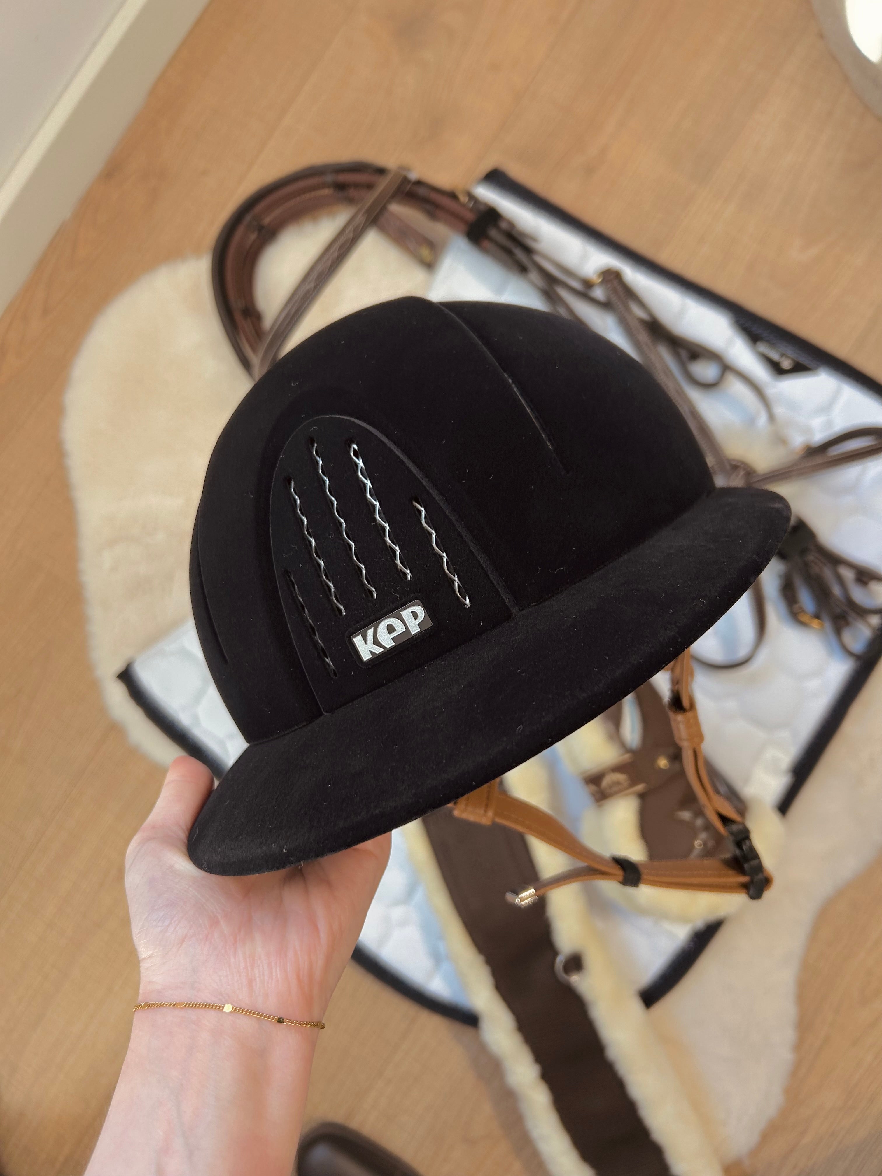 De nieuwe Kep Italia Velvet collectie: de perfecte helm voor een klassieke hunterlook