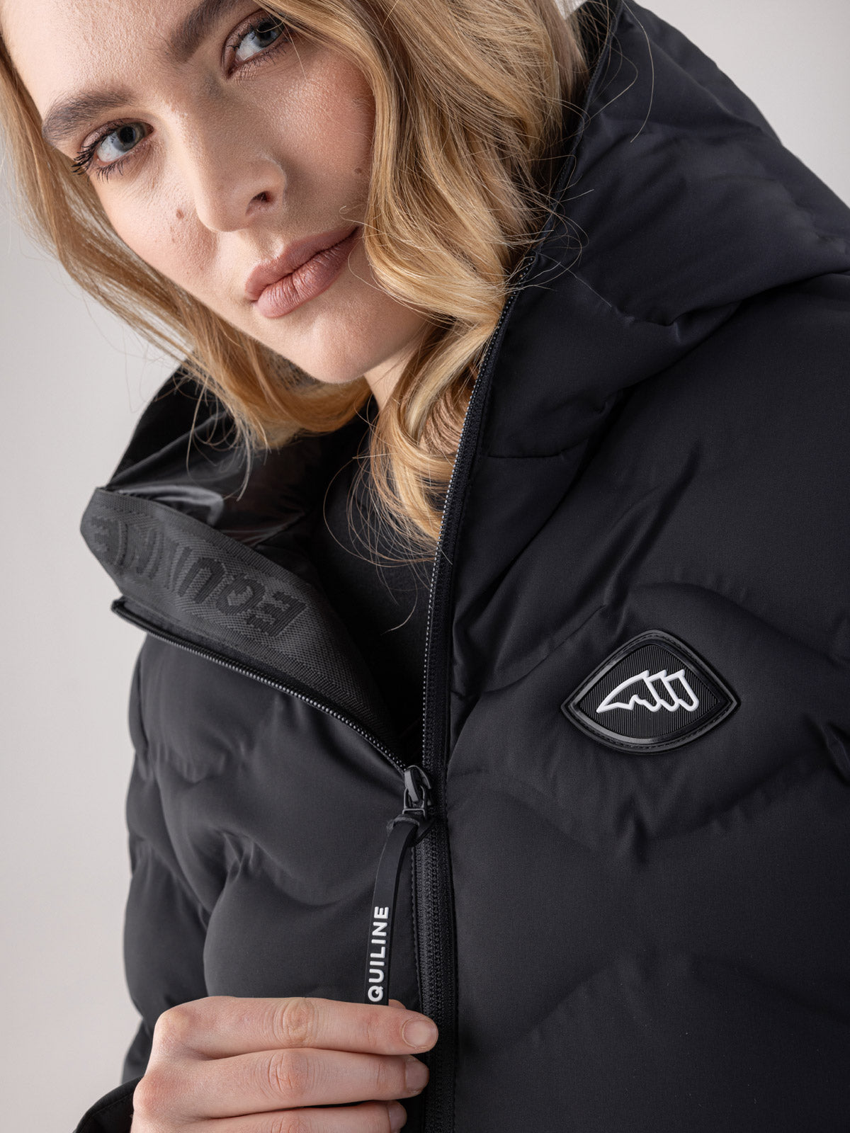 Equiline Gewatteerde Jas Dames Casic Zwart