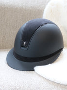 Samshield 2.0 Paardrijhelm Miss Shield Shadowmatt Alcantara Crystal Blazon Zwart