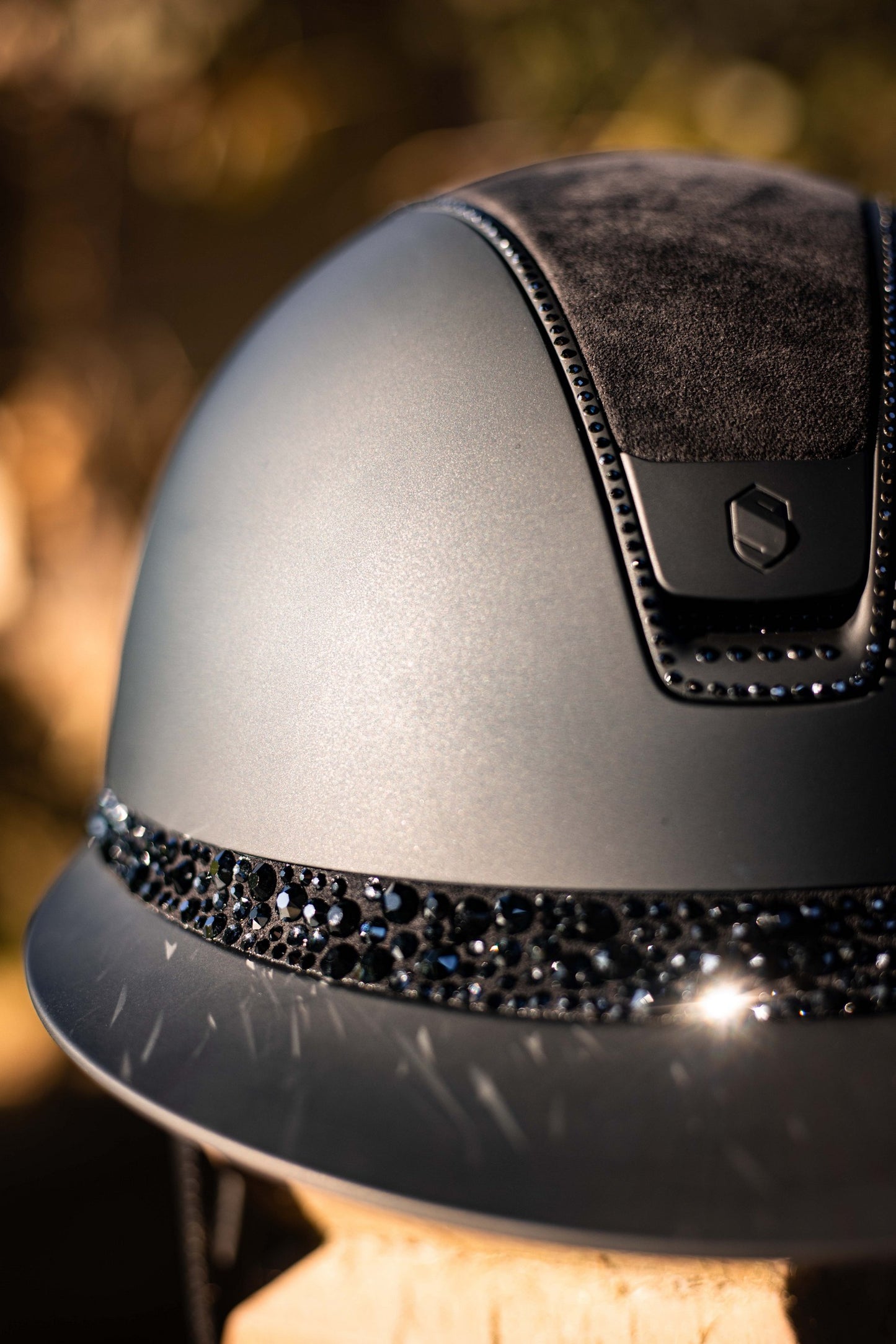 Samshield 2.0 Casque d'équitation Miss Shield Shadowmatt Black Matt 300 cristaux Glacier Noir